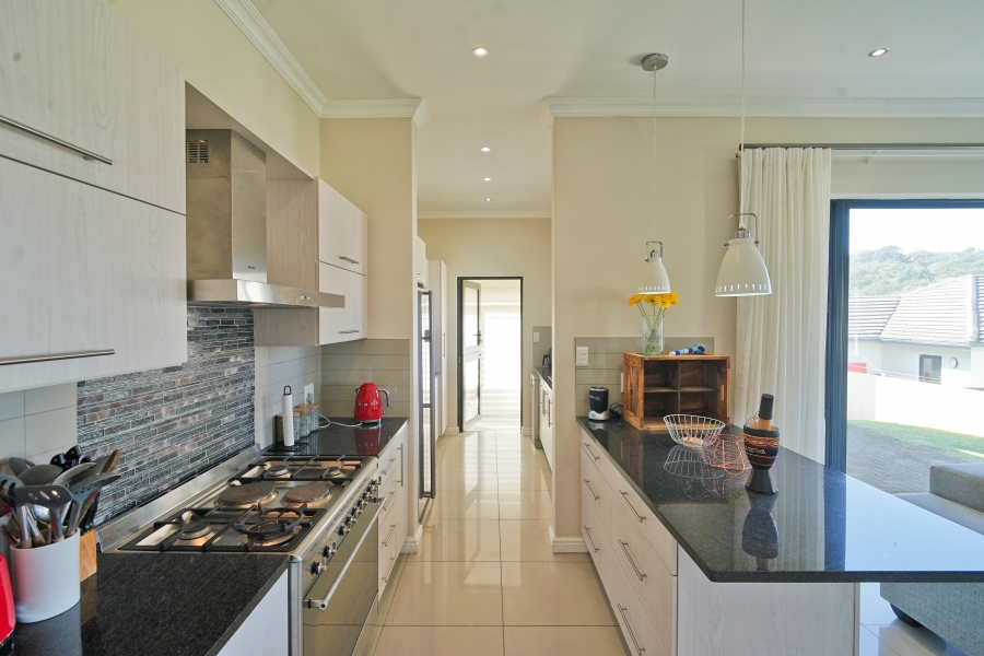 3 Bedroom Property for Sale in Winterstrand Eastern Cape
